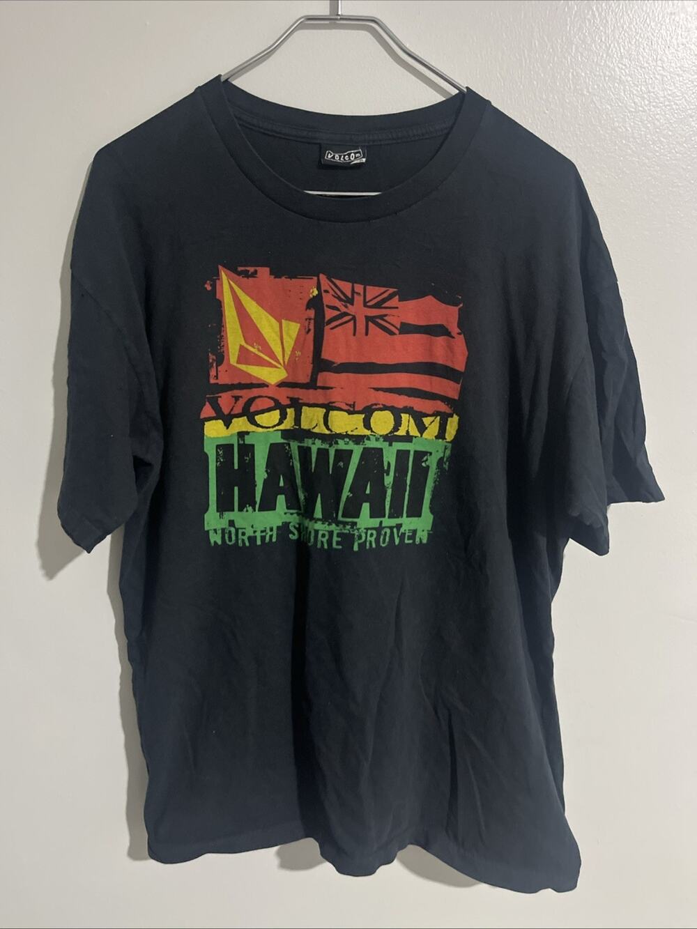 Vintage Black VOLCOM HAWAII North Shore SURF T-Shirt RARE Graphics XL Skate Tee